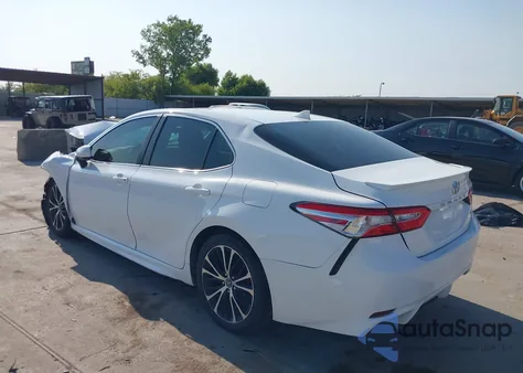 2020 Toyota Camry Se z USA, uszkodzony, nr VIN 4T1G11AKXLU860367